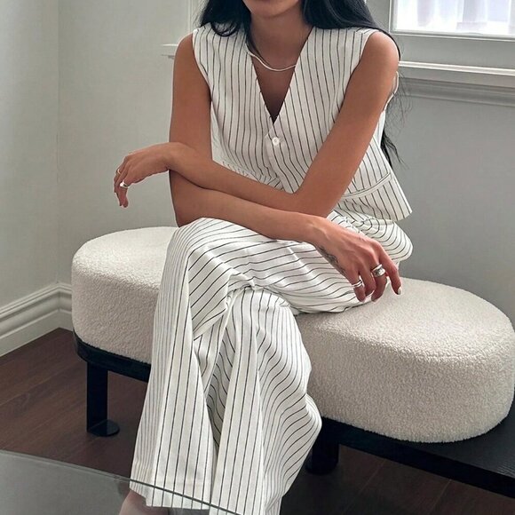 White Casual Women's Sleeveless Top And Long Pants Two-Piece Set - Picture 3 of 7